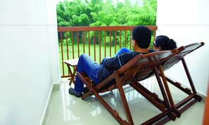 Jungle view Deluxe Room | Balcony - Jungle Park Resorts (Peermade)