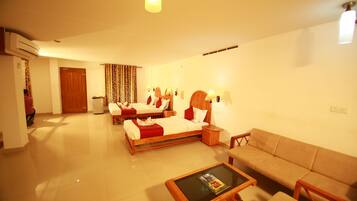 Habitació | Matalassos de la marca Select Comfort, minibar i roba de llit