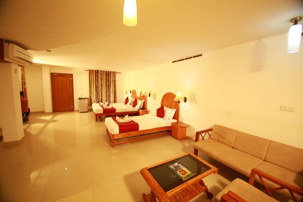 Jungle View Family Room | Select Comfort beds, minibar, bed sheets - Jungle Park Resorts (Peermade)