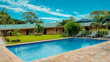 Outdoor pool, sun loungers