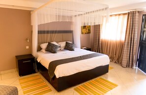 Superior Room, 1 Queen Bed | Egyptian cotton sheets, free minibar items, in-room safe, desk