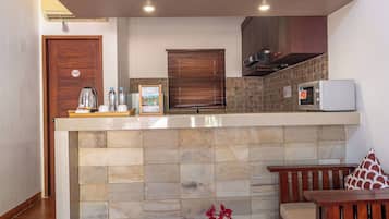 Minibar, in-room safe, individually furnished, desk