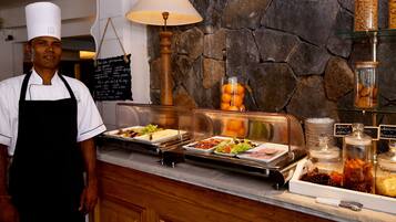 包含每日自助早餐