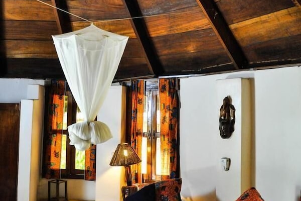 Kamar Deluks, 1 kamar tidur | 1 kamar tidur, brankas, dan seprai linen