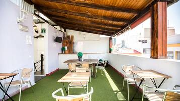 Dagelijks à-la-carte-ontbijt (EUR 5 per persoon)