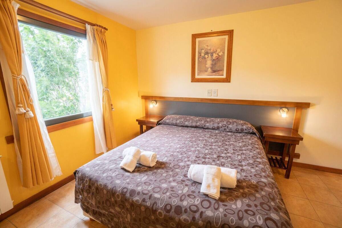 Caja de seguridad en la habitación, cortinas blackout y cunas gratuitas 