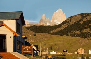 Garden - Hosteria El Paraiso (El Chalten)
