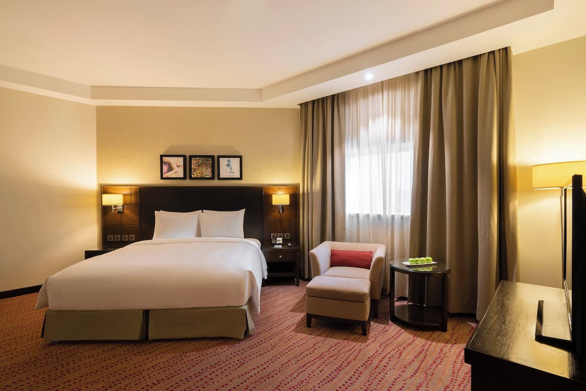 suite, 1 bedroom, city view | down duvets, pillow-top beds, in-room safe, individually decorated