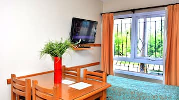 Ropa de cama de alta calidad y minibar