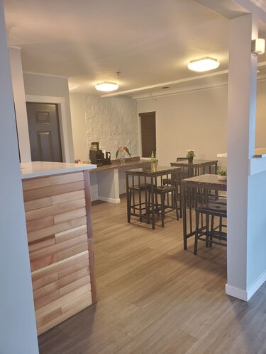 Travelodge by Wyndham Surrey