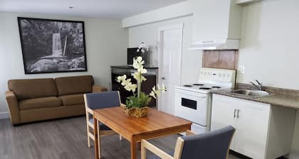 Travelodge by Wyndham Surrey