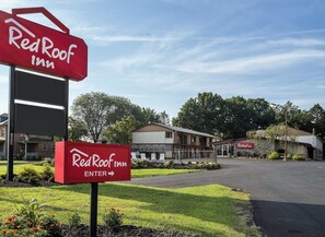 Exterior - Red Roof Inn Lancaster - Strasburg (Lancaster)