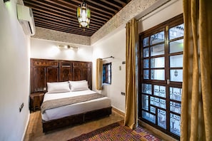 Chambres insonorisées, Wi-Fi gratuit, draps fournis