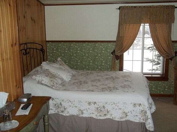 Decoración personalizada, cortinas blackout y wifi gratis 