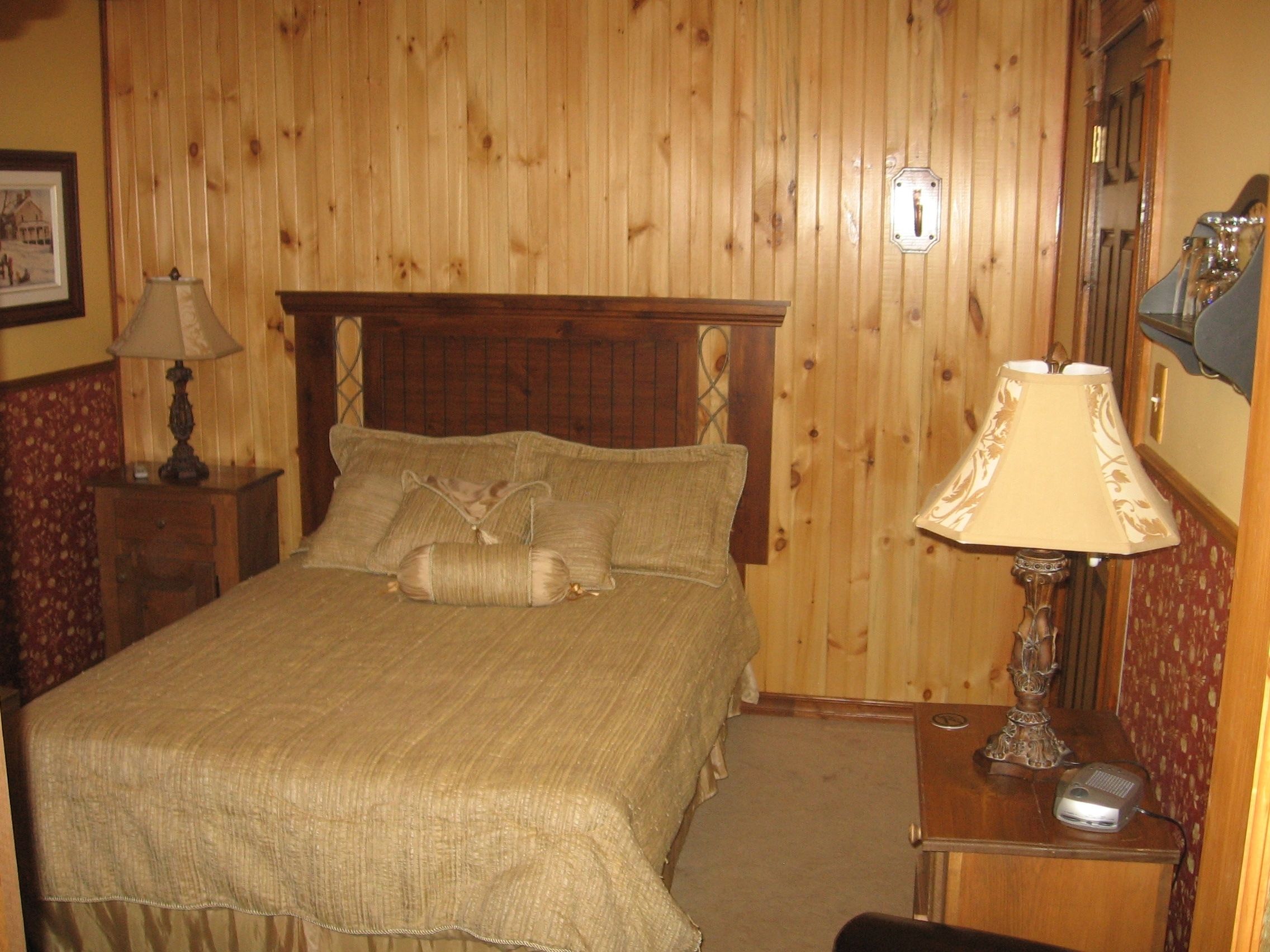 Standard Room, 1 Double Bed | Individually decorated, blackout curtains, free WiFi