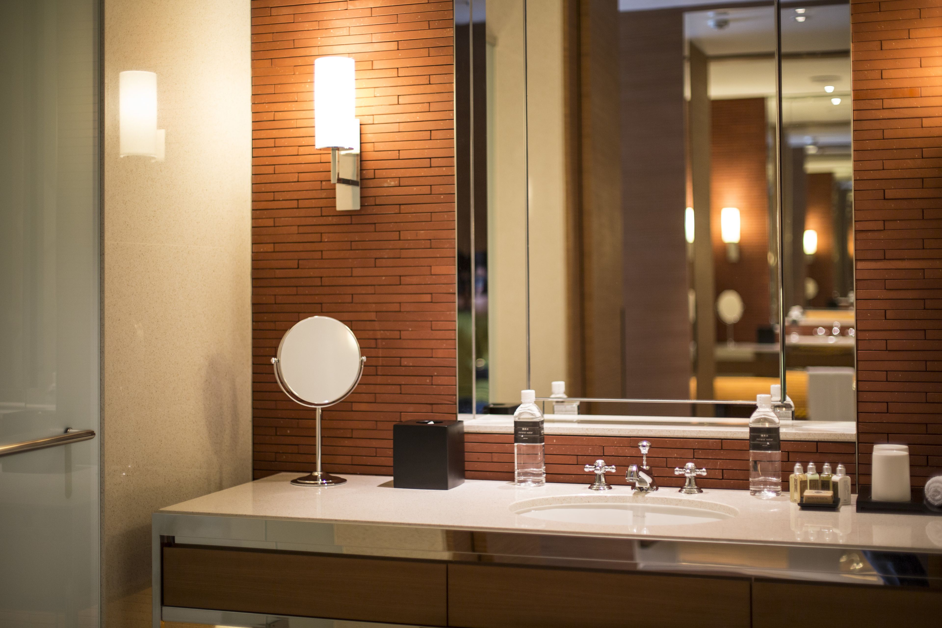 1 bedroom, hypo-allergenic bedding, down duvets, pillow-top beds