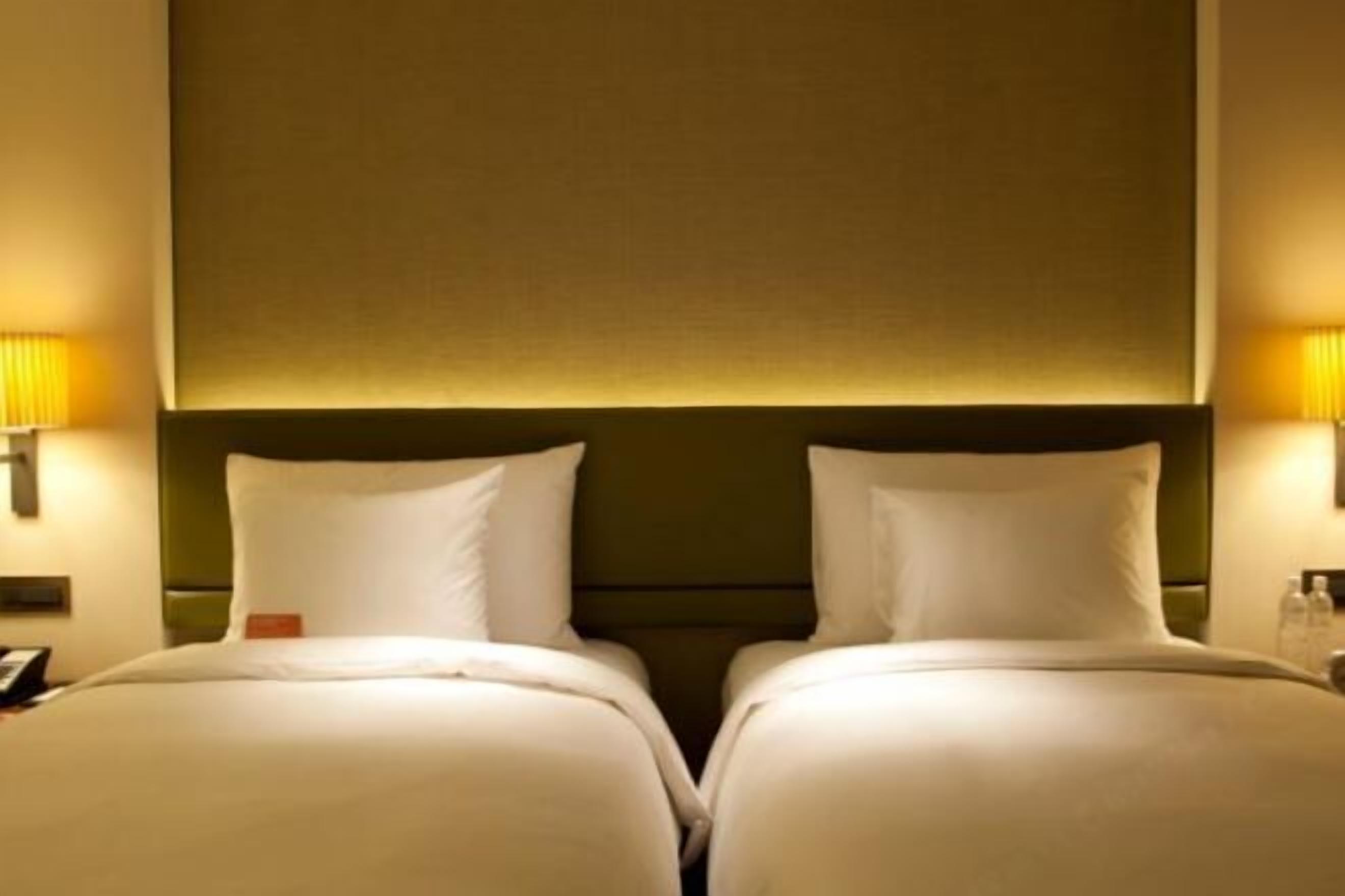 เครื่องนอนป้องกันสารก่อภูมิแพ้, ผ้านวมขนเป็ด, เตียงพร้อมฟูกเสริมที่นอน