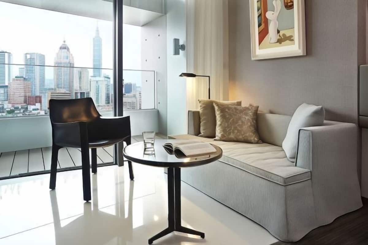 Living area | 42-inch LCD TV with satellite channels, TV, Netflix