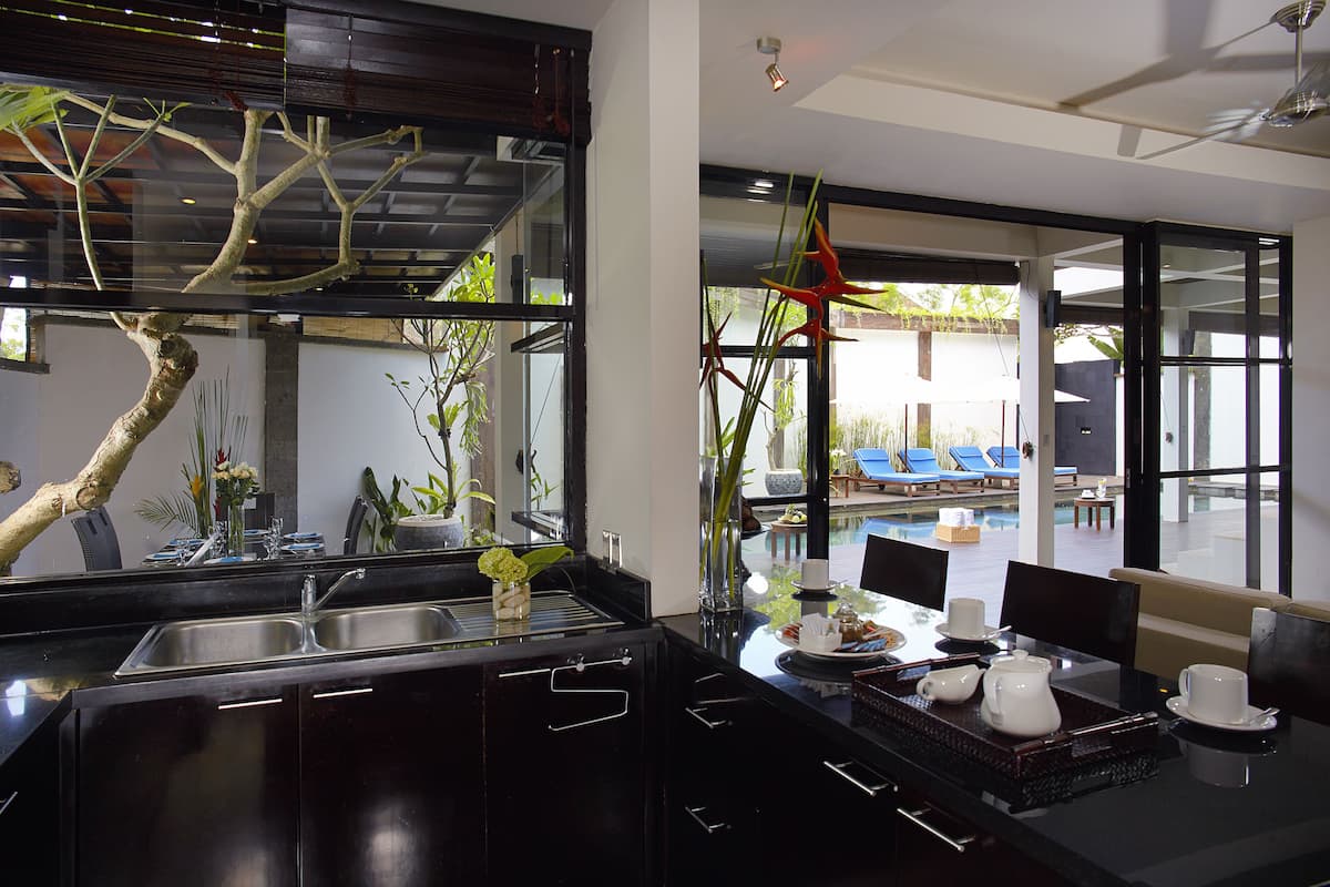 luxury villa, 3 bedrooms, private pool, pool view | private kitchen | full-sized fridge, microwave, oven, stovetop