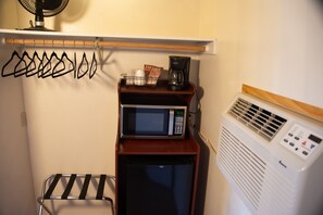 Standard Room, 2 Queen Beds | Blackout drapes, iron/ironing board, free WiFi, bed sheets - Holiday Motel (West Yellowstone)