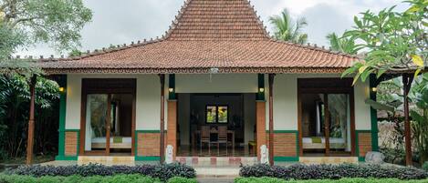 Zona a l'aire lliure per a la celebració de banquets