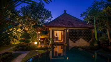 Kolam renang | Kolam renang outdoor