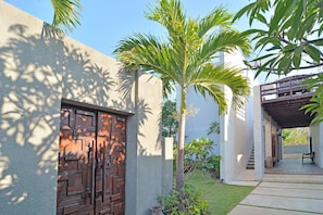 Entrada de la propiedad