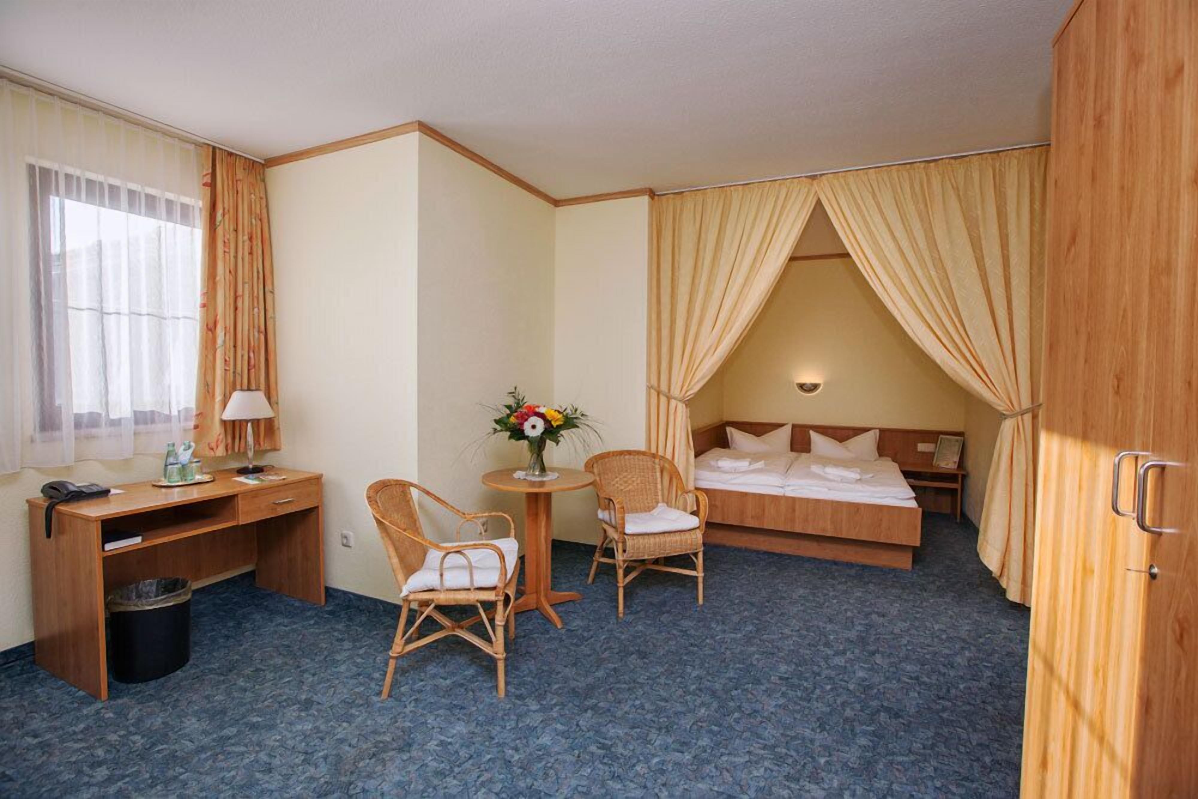 double room | in-room safe, desk, free cots/infant beds, rollaway beds