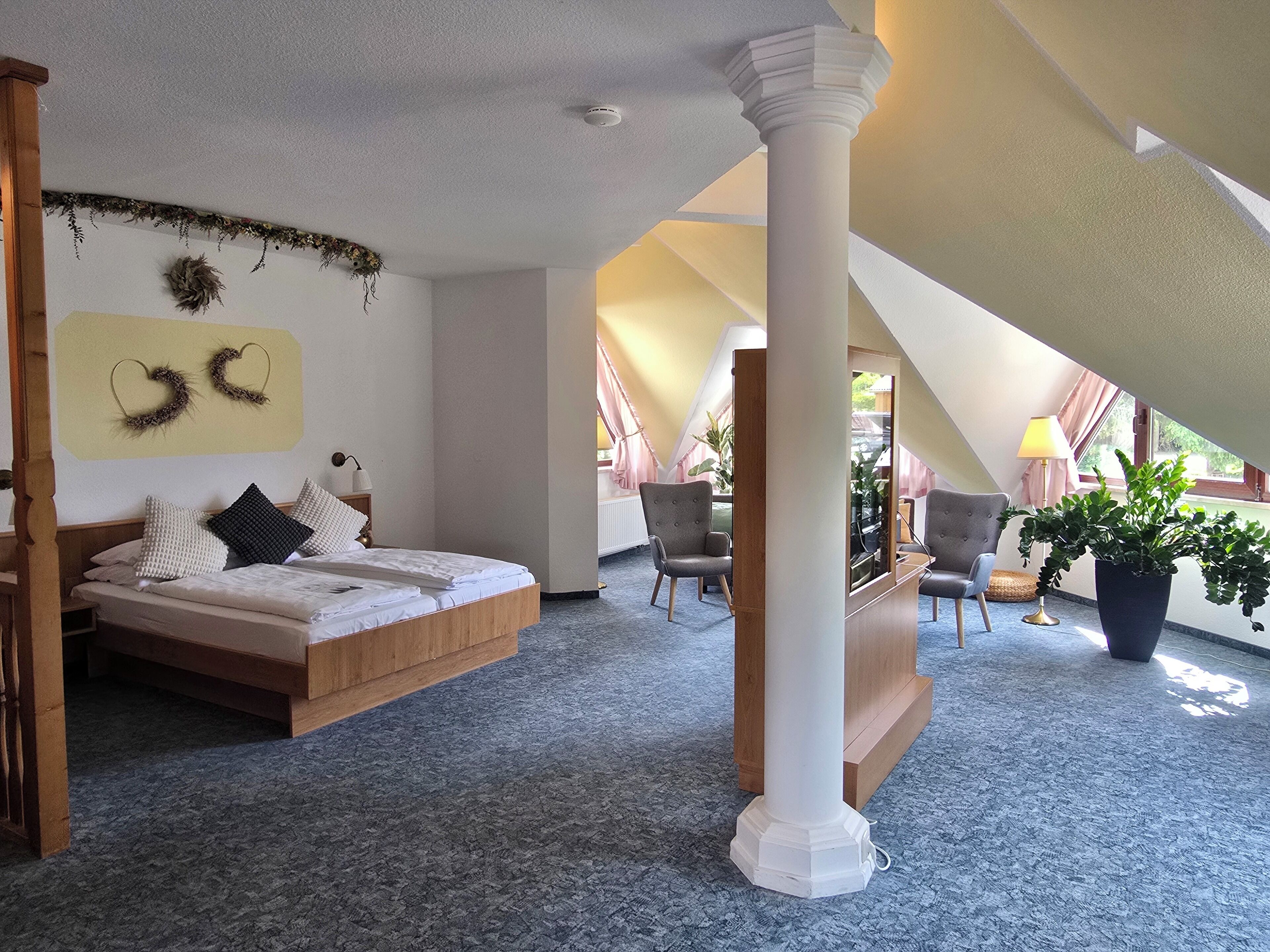 Junior Double Room | Egyptian cotton sheets, premium bedding, desk, laptop workspace