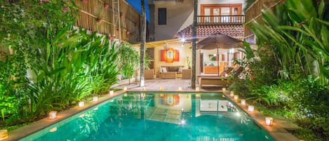Piscina externa