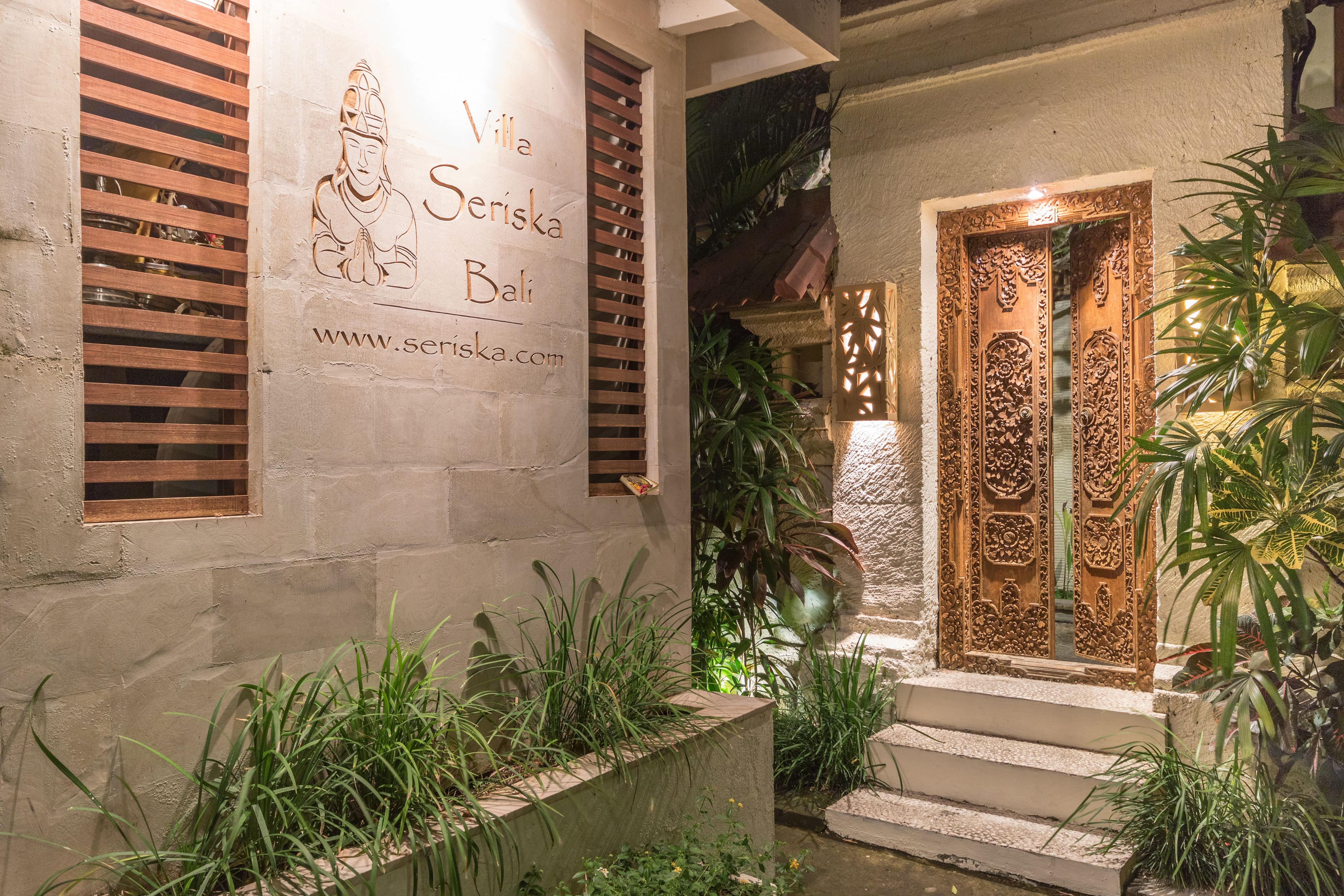 숙박 시설 입구