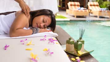 Aromaterapi, massasje med varme steiner og kroppsskrubb