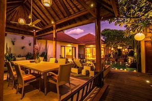 Dining - Villa Seriska Dua Sanur Bali (Denpasar)