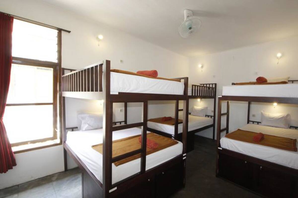 Rollaway beds (surcharge), WiFi (free)