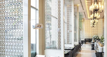 Mandarin Hotel Managed by Centre Point