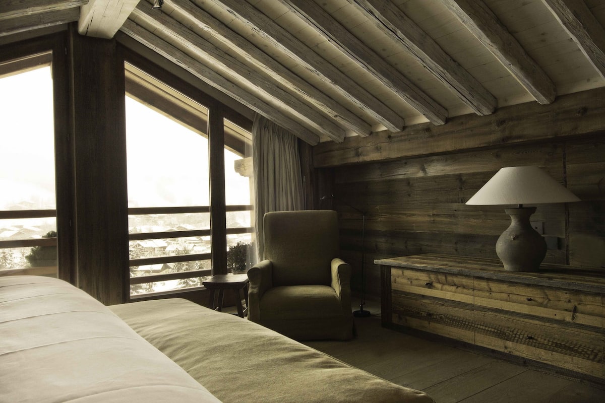 Egyptian cotton sheets, premium bedding, pillow-top beds
