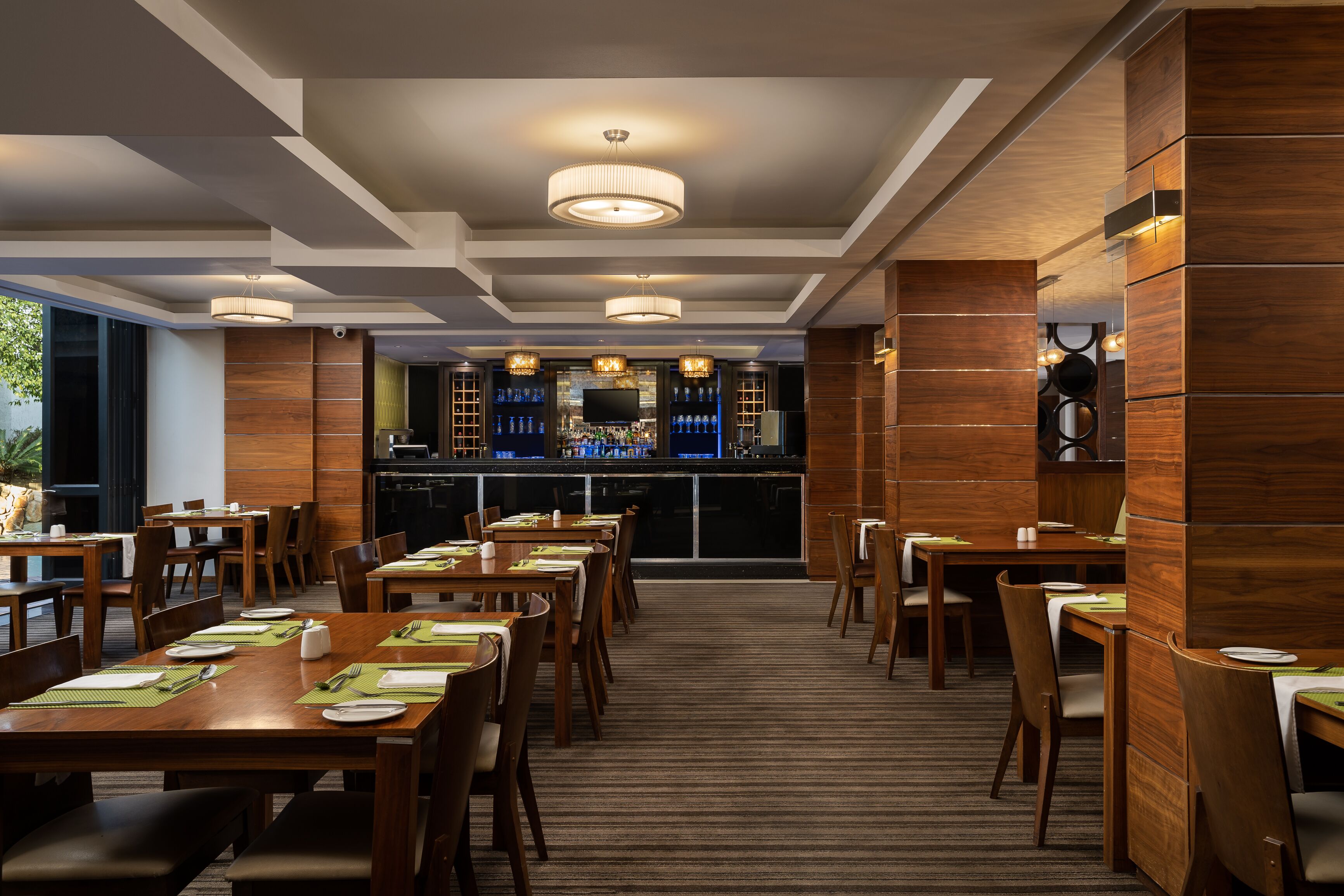 breakfast, lunch and dinner served