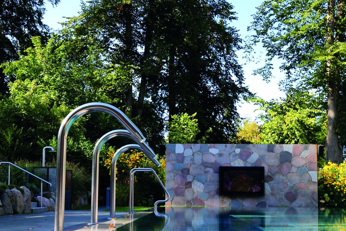 indoor pool, 3 outdoor pools, open 8:00 am to 8:00 pm, pool umbrellas