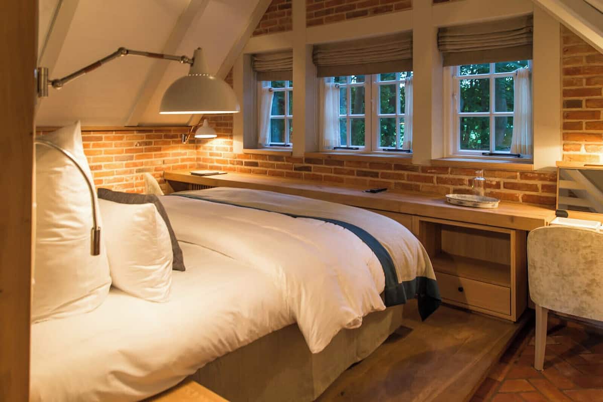 room (badehäuschen) | premium bedding, down duvets, free minibar, in-room safe