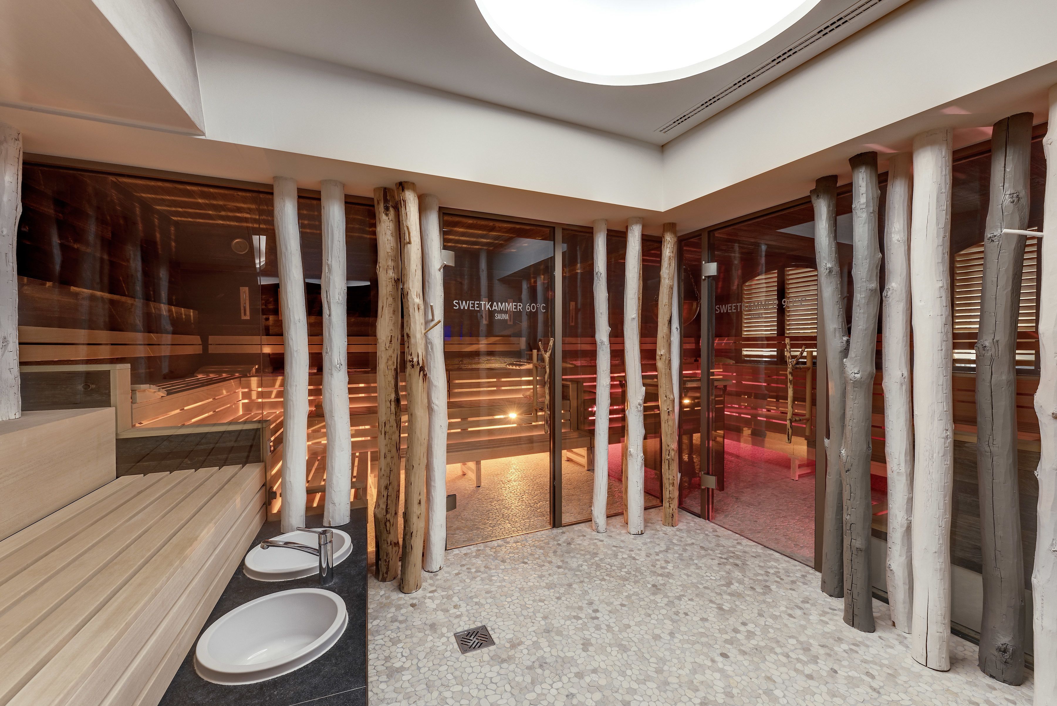 sauna, steam room, turkish bath/hammam, body treatments