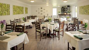 Esmorzar diari a la carta (15 EUR per persona)