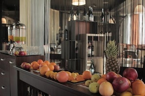 Daily buffet breakfast for a fee - Hotel Galaxy (Dumbravita)
