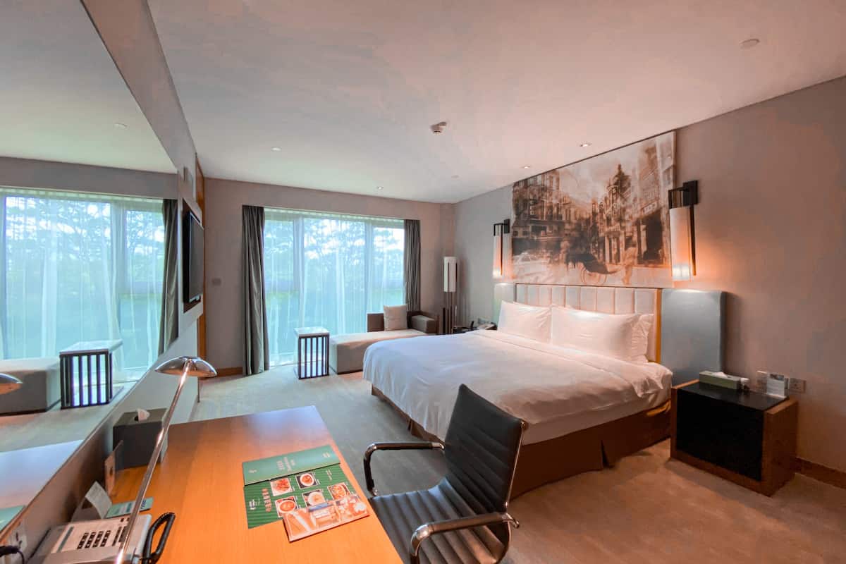 minibar, in-room safe, desk, blackout curtains