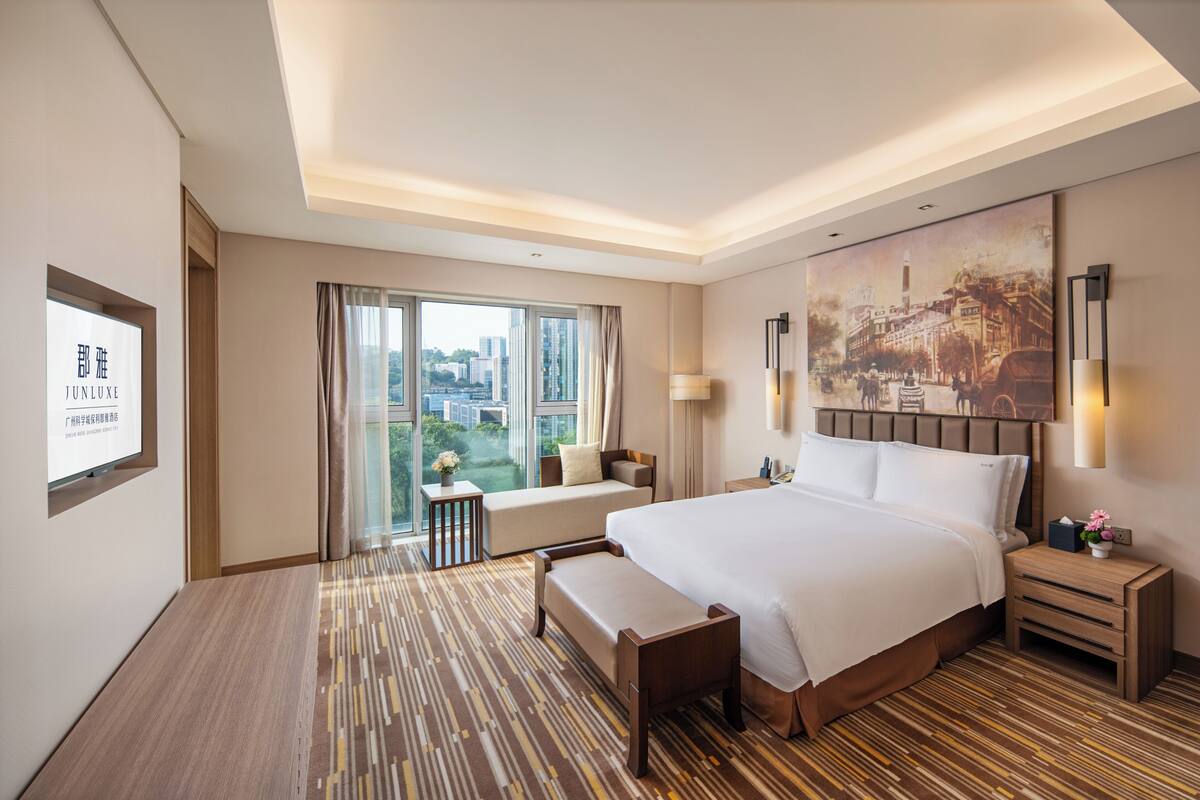 Minibar, in-room safe, desk, blackout curtains