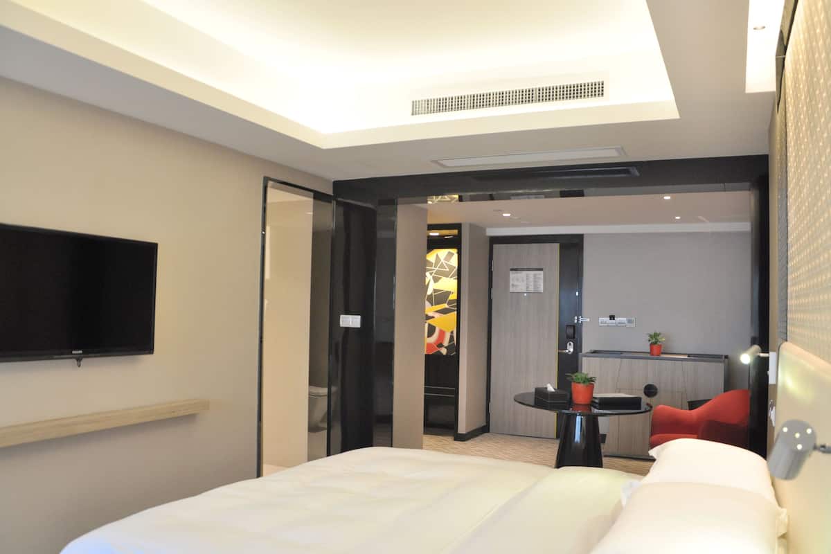 Down duvets, minibar, in-room safe, desk