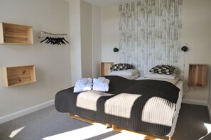 Double Room, Shared Bathroom | Hypo-allergenic bedding, down duvets, cots/infant beds, free WiFi - Stevns Klint Strandpension (Rodvig Stevns)