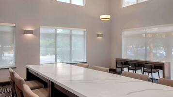 Tägliches inbegriffenes Frühstücksbuffet