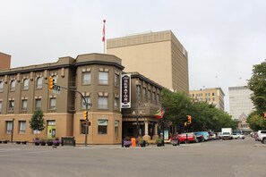 Front of property - Hotel Senator (Saskatoon)
