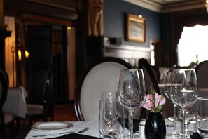 3 Restaurants, Mittagessen, Abendessen, internationale Küche