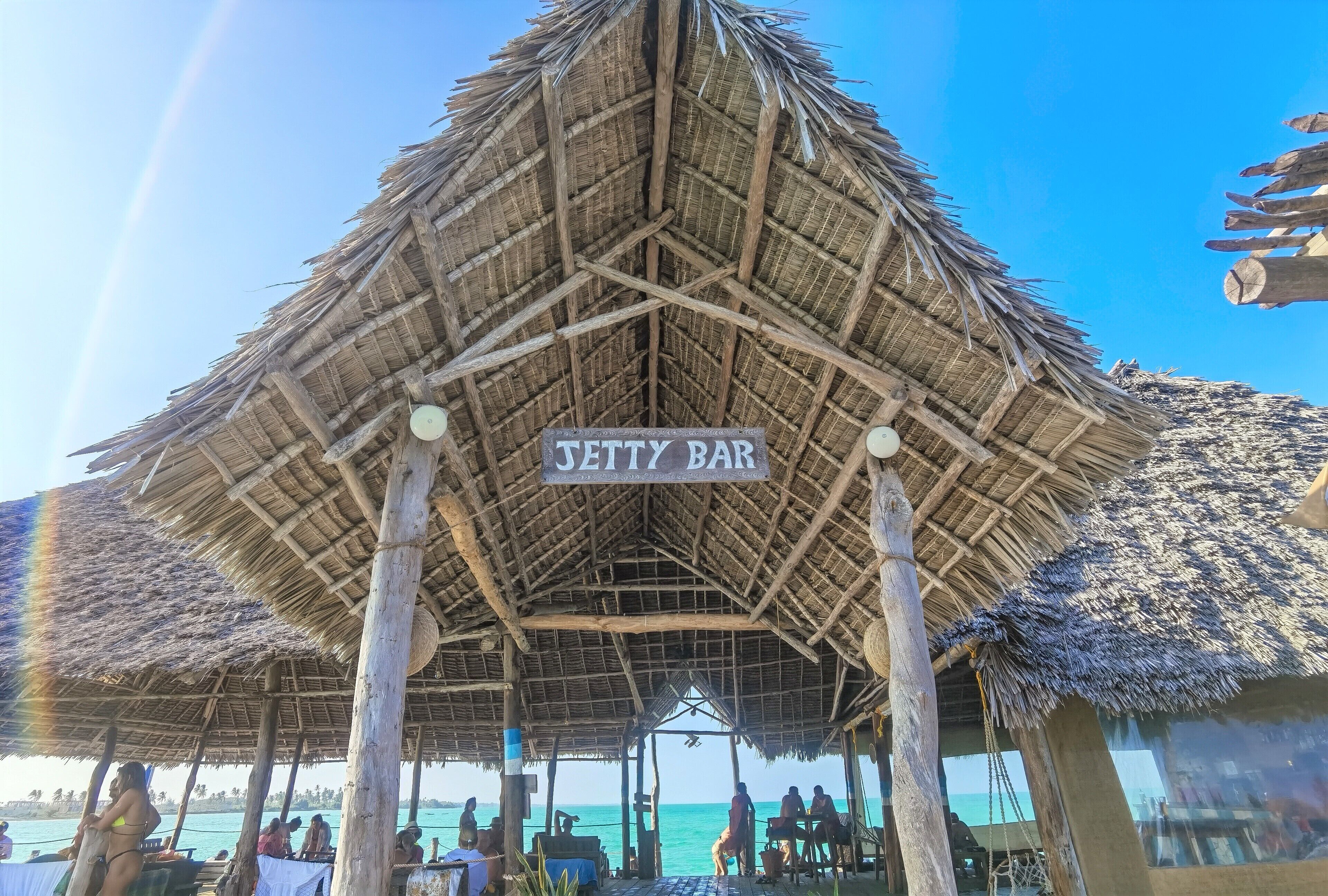 4 bars/lounges, poolside bar